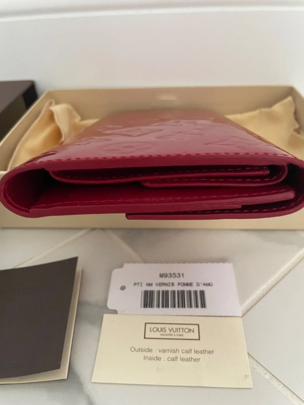 Louis Vuitton Vernis Wallet red patent leather-never used